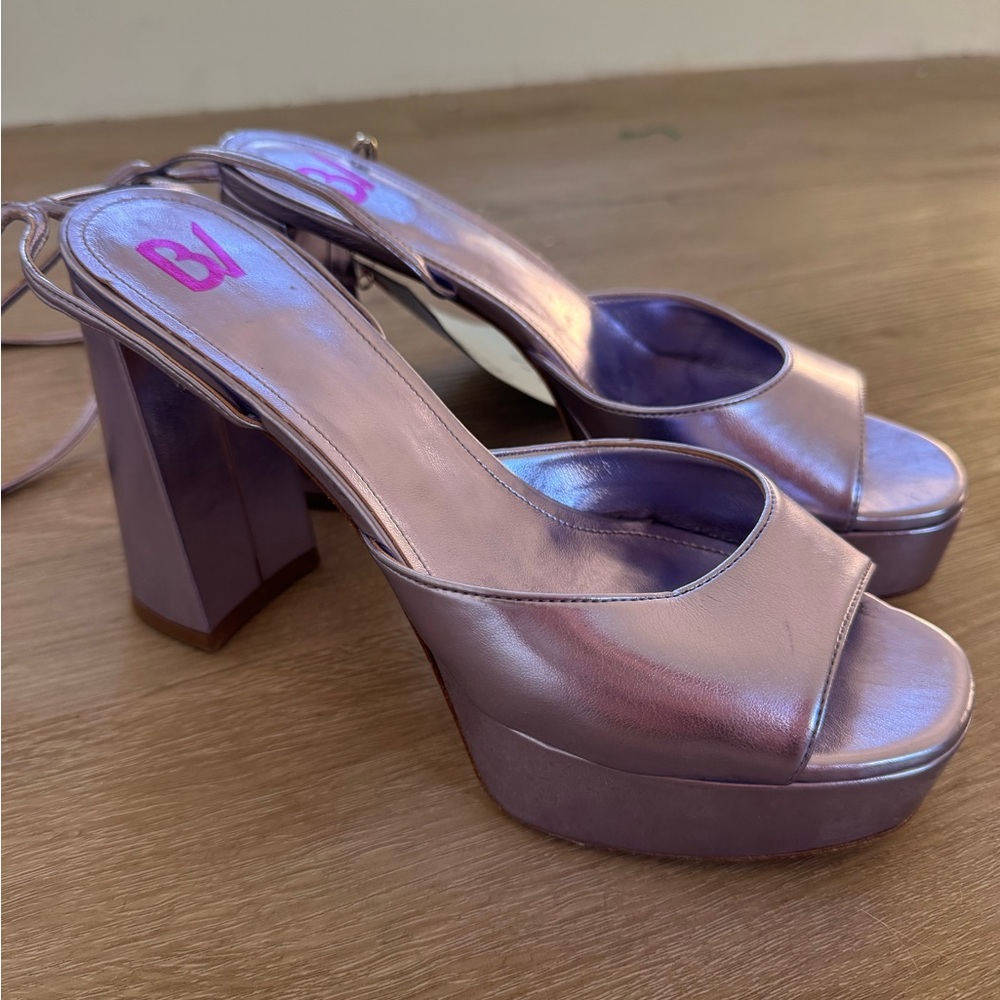 Stylish Metallic Platform Heels
